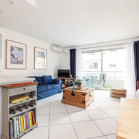 New 2 Bed In Antibes, 5 Min Walk To The